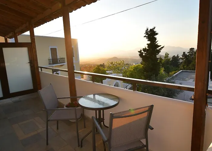 Lägenhet Pergola I Lagoudi Zia